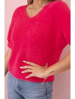 Dámsky fuksiový sveter s krátkym výstrihom do V z mäkkého vlasu Dámsky fuksiový sveter s krátkym výstrihom do V z mäkkého vlasu