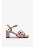 Dámské sandály na podpatku model 21656603 Zlaté - SERGIO LEONE