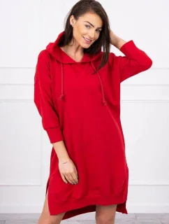 Šaty s kapucí a delšími zády červené