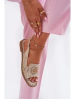 Kožené Sandály S Dekorací Na Plochém Podpatku model 21696779 Zlaté - S.Barski Kožené Sandály S Dekorací Na Plochém Podpatku model 21696779 Zlaté - S.Barski