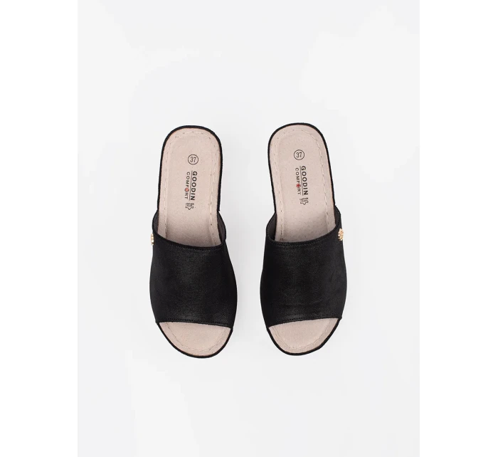 Originálne dámske čierne ponožky na klinoch