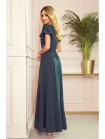 LIDIA - Dlhé dámske šaty v fľaškovo zelenej farbe s výstrihom a volánikmi 310-1