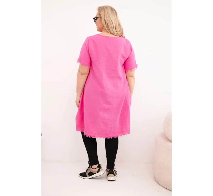 Dámske bavlnené šaty nadmernej veľkosti s dlhším chrbtom a vreckom ružovej farby