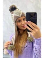 Dámská klapka na uši Eunika model 18751837 - K-Fashion Dámská klapka na uši Eunika model 18751837 - K-Fashion