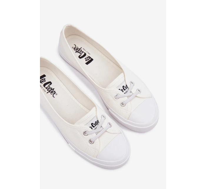 Dámské tenisky Lee Cooper LCW-26-31-4356 Bílé Dámské tenisky Lee Cooper LCW-26-31-4356 Bílé
