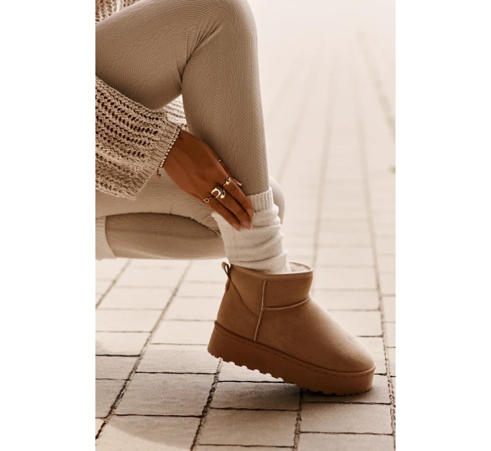 Dámské sněhové boty na platformě Světle béžová model 21808572 - Inello Dámské sněhové boty na platformě Světle béžová model 21808572 - Inello