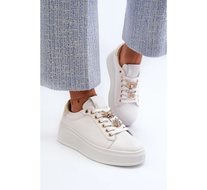 Dámské kožené tenisky na platformě s ozdobnými D&A Bílé model 21660251 - S.Barski