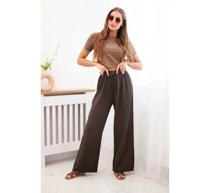Mušelínové nohavice so širokými nohavicami hnedej farby