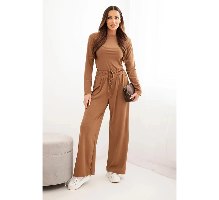 Dámský viskózový komplet s halenkou a širokými kalhotami camelový