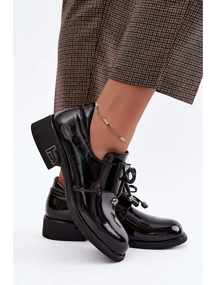 Lakové kožené dámské polobotky s mašlí černé model 22359888 - T.Sokolski Lakové kožené dámské polobotky s mašlí černé model 22359888 - T.Sokolski
