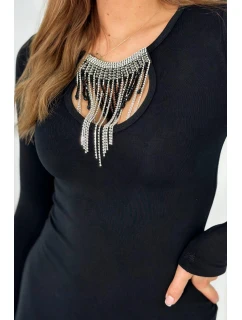 Pletené šaty s výstrihom čierne