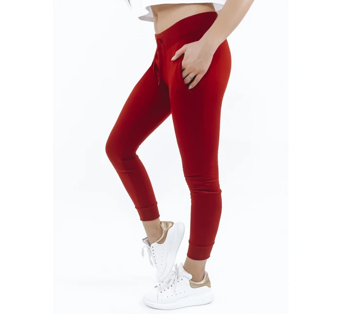 Dámske tepláky FITS červené UY0537 Dámske tepláky FITS červené UY0537