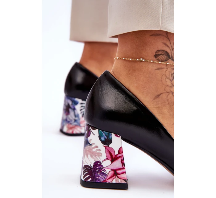 Kožené lodičky s ozdobným podpatkem Boty Černá model 21615894 - Boto