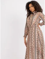 Sukienka DHJ SK ciemny bezowy model 19755080 - FPrice Sukienka DHJ SK ciemny bezowy model 19755080 - FPrice