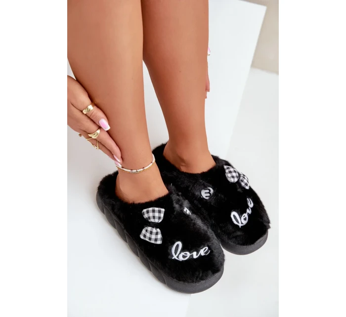 Dámske papuče Futrzane s aplikáciami a mašľou Black Linnorelia Dámske papuče Futrzane s aplikáciami a mašľou Black Linnorelia
