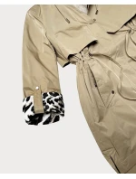 Dobre vyzerajúca bunda s béžovými odleskami (B8521-12)