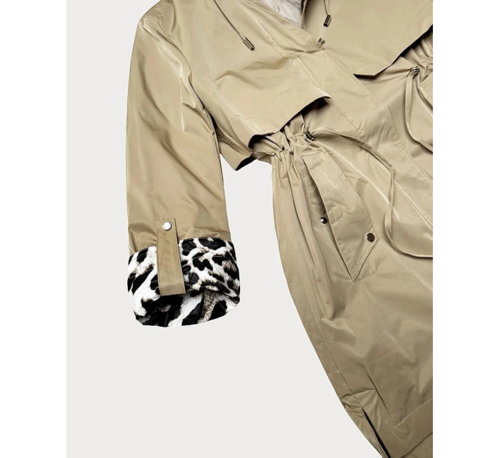 Dobre vyzerajúca bunda s béžovými odleskami (B8521-12)