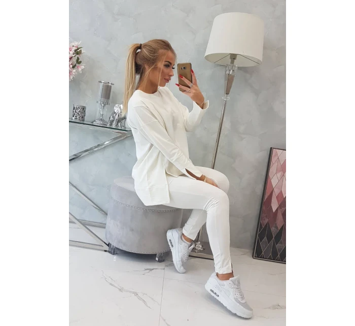 Súprava s oversize blúzkou v ecru farbe