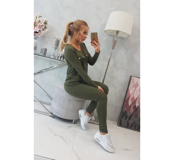 Sada s khaki výstřihem na knoflíky Sada s khaki výstřihem na knoflíky