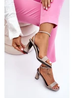 Lakierowane Sandały Na Obcasie Szare Owen Lakierowane Sandały Na Obcasie Szare Owen