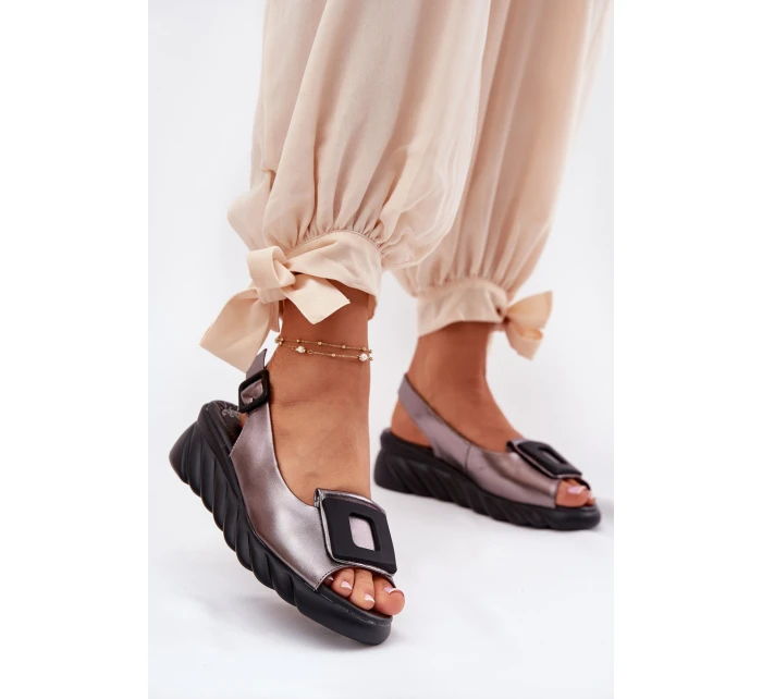 Dámské kožené sandály na platformě s ozdobou model 21693470 grafitové - Artiker