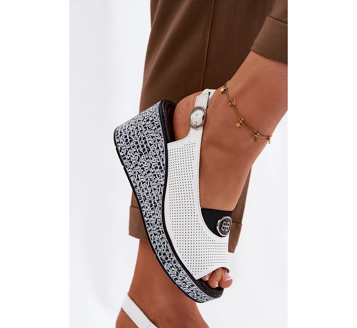 Kožené sandály na platformě model 22101381 bílé - S.Barski Kožené sandály na platformě model 22101381 bílé - S.Barski