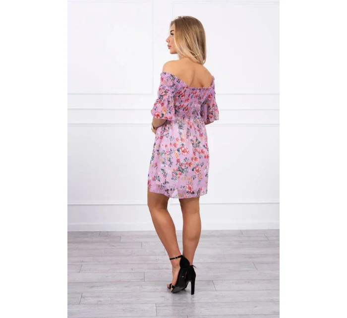 Španielske šaty s kvetinovým motívom fialovej