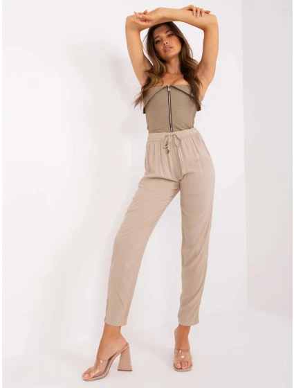 Dámské kalhoty model 18775294 001 Béžová - Sublevel Dámské kalhoty model 18775294 001 Béžová - Sublevel