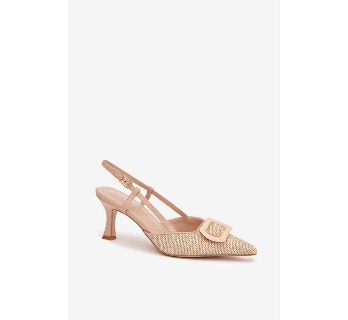 Sandále na podpätku model 225205 Vykročte štýlovo