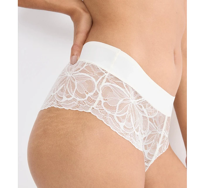 Body Make-Up Illusion Lace Shorty - ECRU WHITE - TRIUMPH ECRU WHITE - TRIUMPH Body Make-Up Illusion Lace Shorty - ECRU WHITE - TRIUMPH ECRU WHITE - TRIUMPH