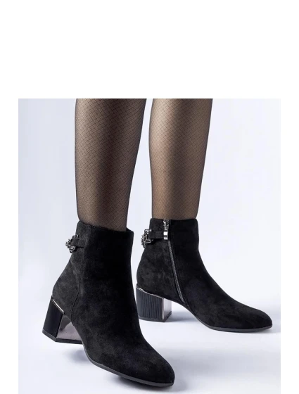 Topánky na podpätku model 206492 Solea Topánky na podpätku model 206492 Solea