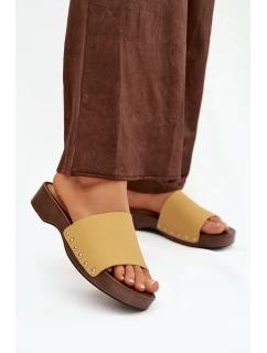 Dámské pantofle s cvoky žluté Terissa