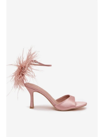 Sandále na podpätku model 222266 Krok vo veľkom štýle Sandále na podpätku model 222266 Krok vo veľkom štýle