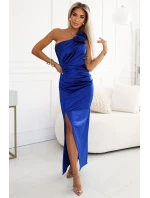 580-3 AURORA dlhé saténové šaty na jedno rameno s ružami - CHABROW