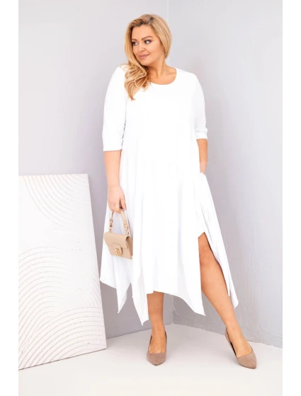 Dámska bavlnená sukňa s asymetrickým lemom v bielej farbe