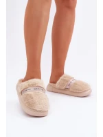 Kožené pantofle s ozdobným páskem béžové model 21681803 - Boto Kožené pantofle s ozdobným páskem béžové model 21681803 - Boto