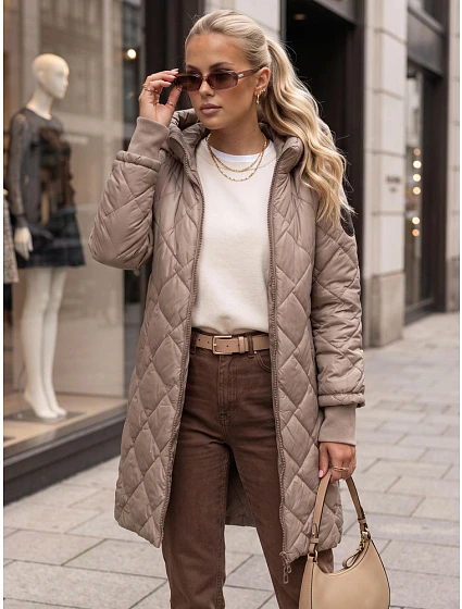 kurtka damska przejściowa pikowana beżowa model 22346226 - FashionStreet kurtka damska przejściowa pikowana beżowa model 22346226 - FashionStreet