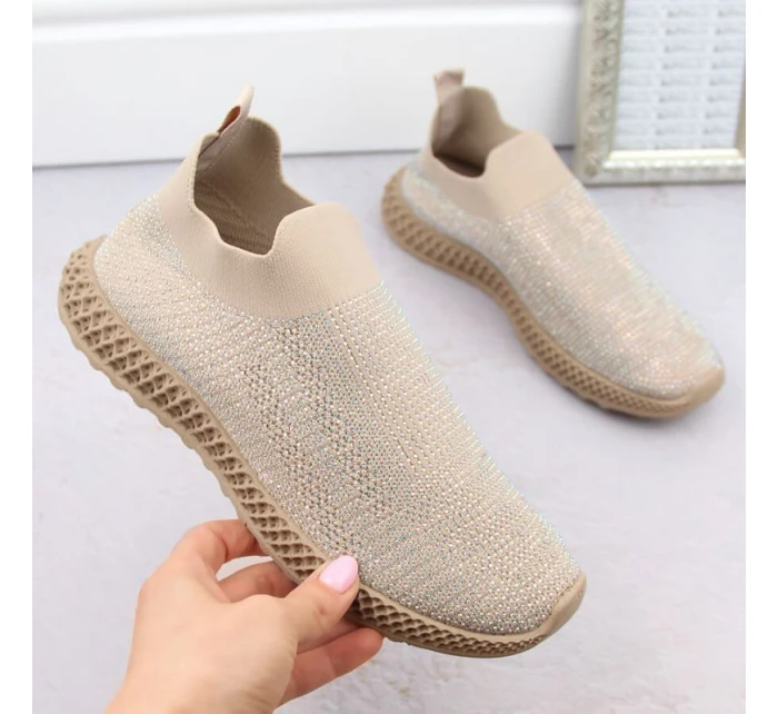 D&A W OLI257A béžová športová obuv so zirkónmi