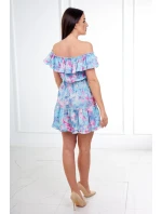 Kvetinové šaty s odhalenými ramenami v mätovej farbe