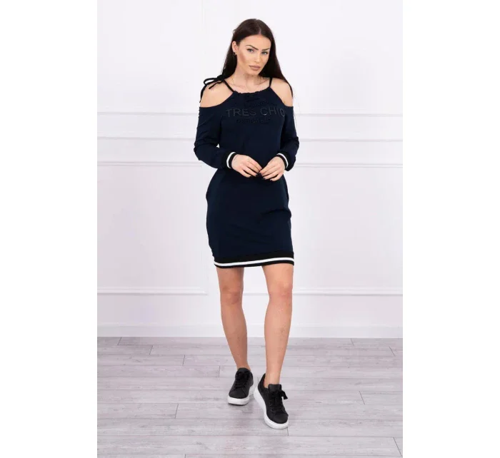 Šaty Tres Chic v tmavo modrej farbe