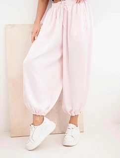 Dámské široké kalhoty s gumou v pase a šňůrkou ve stylu model 22064407 bonbónově růžová - K-Fashion