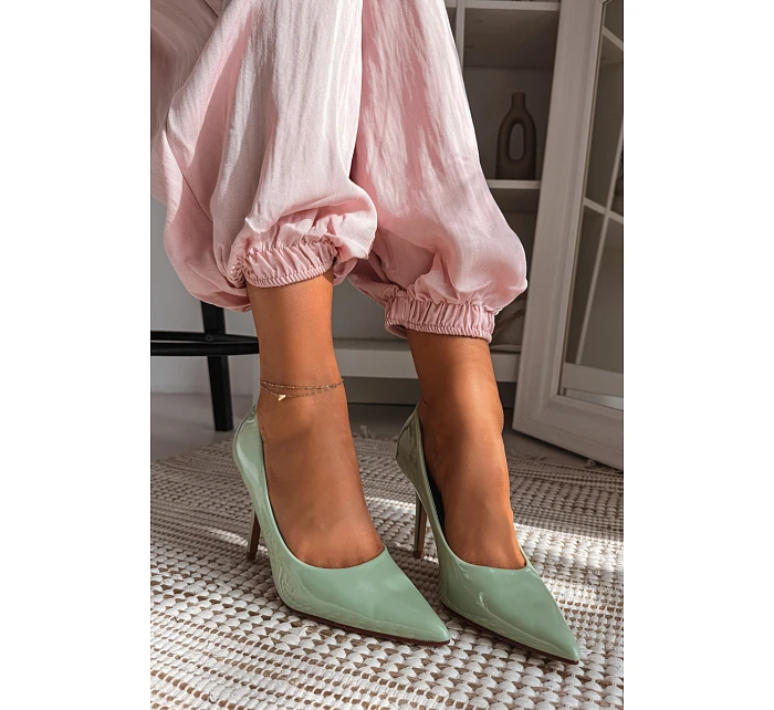 Klasické lakované lodičky z imitace kůže Zelené model 22092155 - Boto