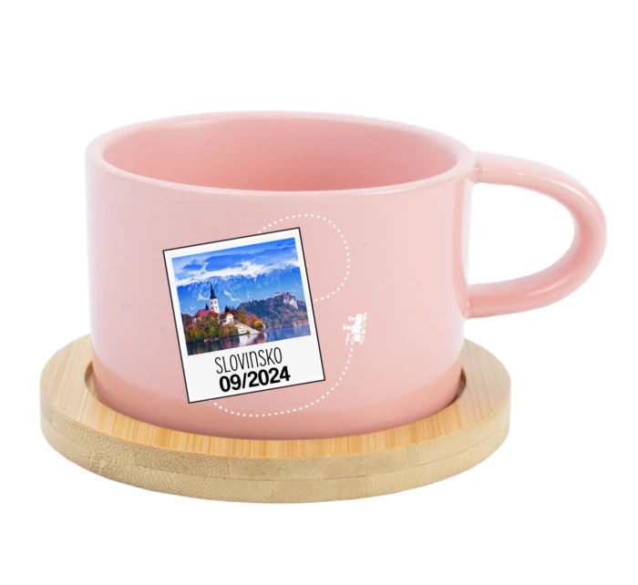 Vlastní text na cestovatelský keramický hrníček Makronka 