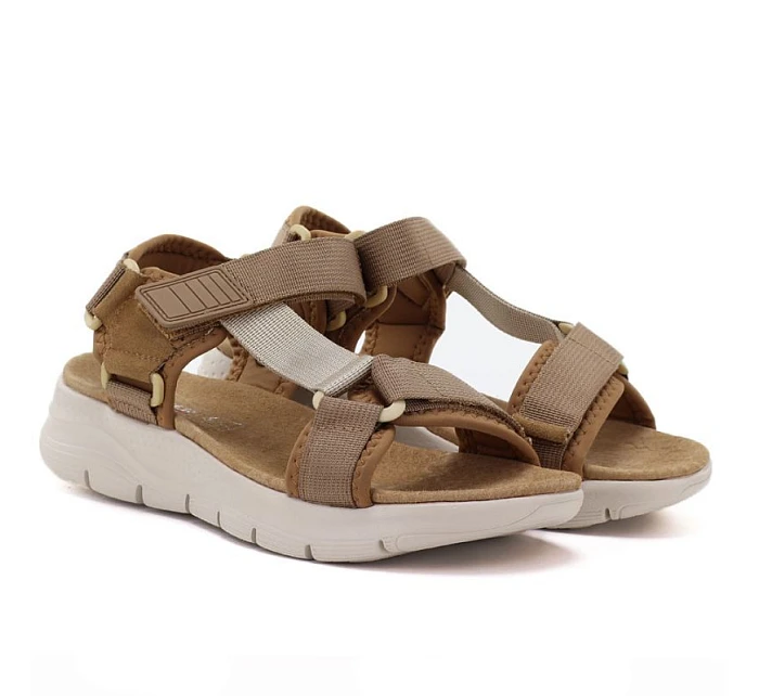 Dámské sportovní sandály na platformě camel model 22117045 - Artiker
