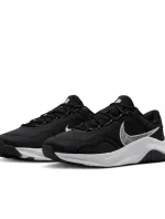 Pánske topánky Legend Essential 3 Next Nature M DM1120-001 - Nike