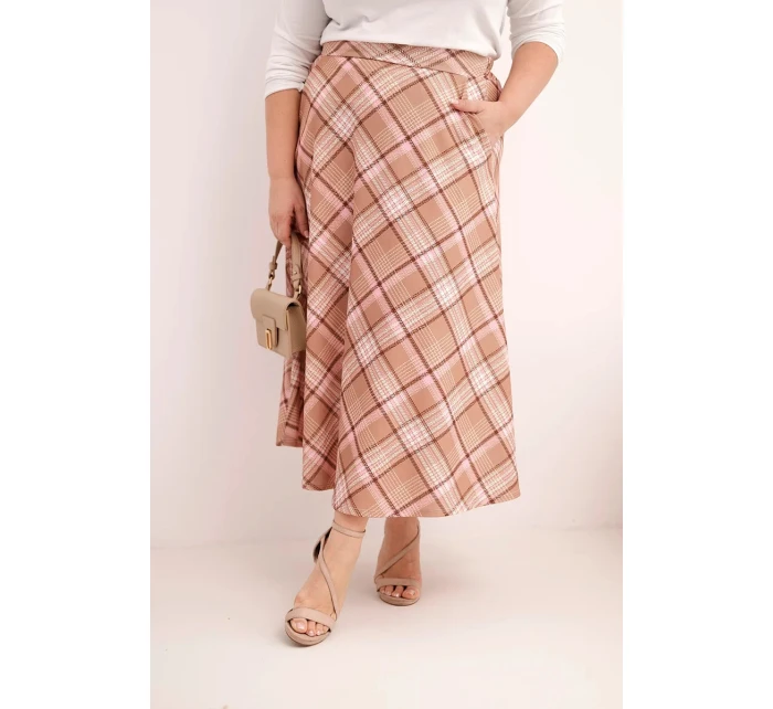 Dámská sukně Plus Size v model 21959128 vzoru s širokým lemem camelová - K-Fashion