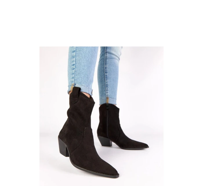 Topánky na podpätku model 222050 Solea Topánky na podpätku model 222050 Solea