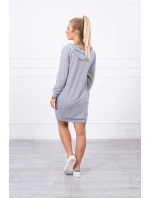 Šedé šaty s kapucí Šedé šaty s kapucí