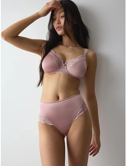 Dámske nohavičky Ladyform Soft T Maxi – Sophia – béžové 1596 – TRIUMPH Dámske nohavičky Ladyform Soft T Maxi – Sophia – béžové 1596 – TRIUMPH