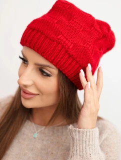Dámska zimná vlnená čiapka s ozdobným úpletom K451 červená